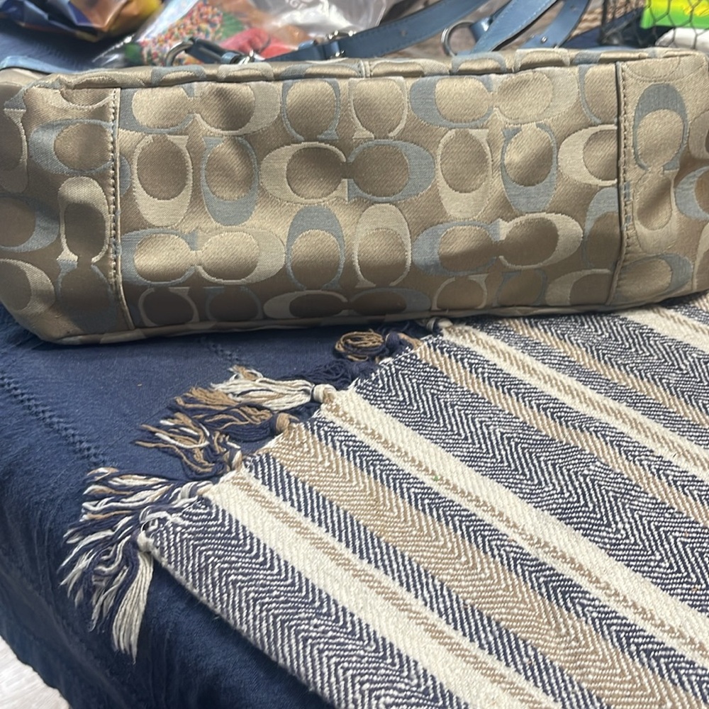 Coach F17676 Gallery East West Blue multi tote. Good condition. - Picture 5 of 13